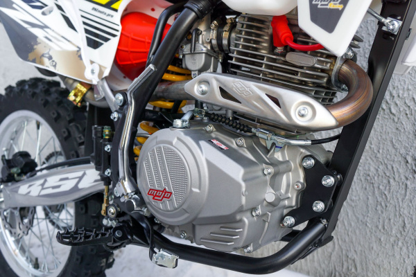 Мотоцикл кроссовый / эндуро BSE (БСЕ) Z2 21/18 Roqvi Yellow | Мототека