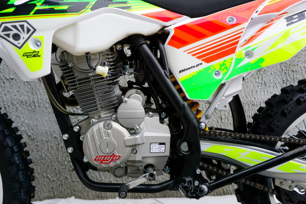 Мотоцикл кроссовый / эндуро BSE (БСЕ) Z2 21/18 Roqvi Green | Мототека